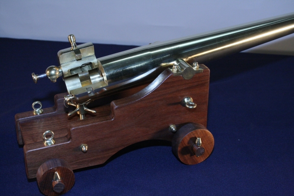 Strong Saluting Cannon 21" with Bronze Display - Image 4