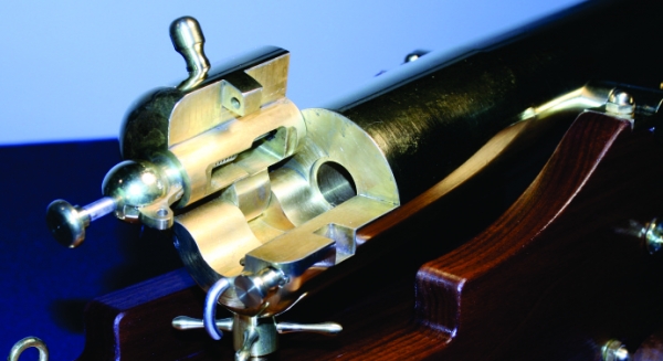 Strong Saluting Cannon 21" with Bronze Display - Image 3